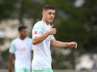 Der Wechsel von Rashica von Bremen zu Bayer Leverkusen ist in den letzten Minuten der Transferperiode geplatzt. Foto: Carmen Jaspersen/dpa Der Wechsel von Rashica von Bremen zu Bayer Leverkusen ist in den letzten Minuten der Transferperiode geplatzt. Foto: Carmen Jaspersen/dpa