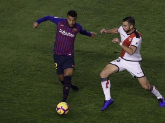 Rafinha (l) kommt vom FC Barcelona zu PSG. Foto: Manu Fernandez/AP/dpa Rafinha (l) kommt vom FC Barcelona zu PSG. Foto: Manu Fernandez/AP/dpa