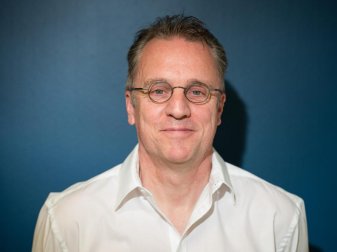 Tim Meyer appelliert an die Fußball-Profis, sich im Privatleben verantwortungsvoll zu verhalten. Foto: Oliver Dietze/dpa Tim Meyer appelliert an die Fußball-Profis, sich im Privatleben verantwortungsvoll zu verhalten. Foto: Oliver Dietze/dpa