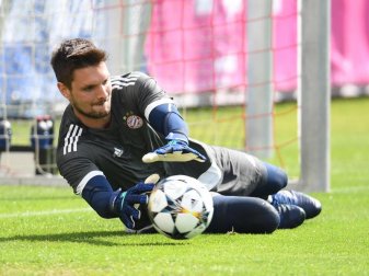Torwart Sven Ulreich war vom FC Bayern zum HSV gewechselt. Foto: Andreas Gebert/dpa Torwart Sven Ulreich war vom FC Bayern zum HSV gewechselt. Foto: Andreas Gebert/dpa