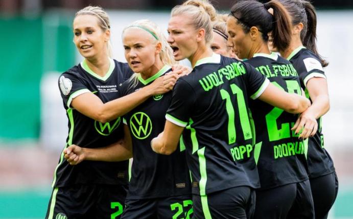 Der VfL Wolfsburg siegte erneut. Foto: Rolf Vennenbernd/dpa