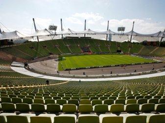 Seit acht Jahren gab es kein Spiel im Olympiastadion Seit acht Jahren gab es kein Spiel im Olympiastadion