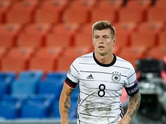 Steht vor seinem 100. A-Länderspiel: Toni Kroos. Foto: Christian Charisius/dpa Steht vor seinem 100. A-Länderspiel: Toni Kroos. Foto: Christian Charisius/dpa