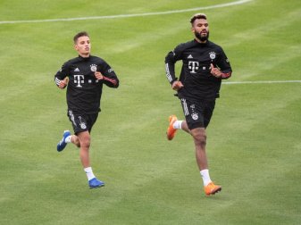 Eric Maxim Choupo-Moting (r) trainiert mit Tiago Dantas auf dem Vereinsgelände an der Säbener Straße. Foto: Matthias Balk/dpa Eric Maxim Choupo-Moting (r) trainiert mit Tiago Dantas auf dem Vereinsgelände an der Säbener Straße. Foto: Matthias Balk/dpa