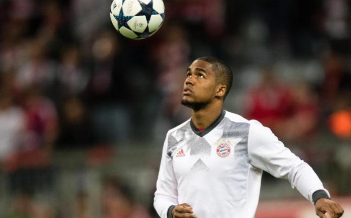 Kehrte zum FC Bayern München zurück: Douglas Costa. Foto: picture alliance / Matthias Balk/dpa