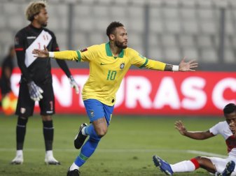 Überragender Mann bei Brasiliens Sieg gegen Peru: Superstar Neymar. Foto: Paolo Aguilar/Pool EFE/AP/dpa Überragender Mann bei Brasiliens Sieg gegen Peru: Superstar Neymar. Foto: Paolo Aguilar/Pool EFE/AP/dpa