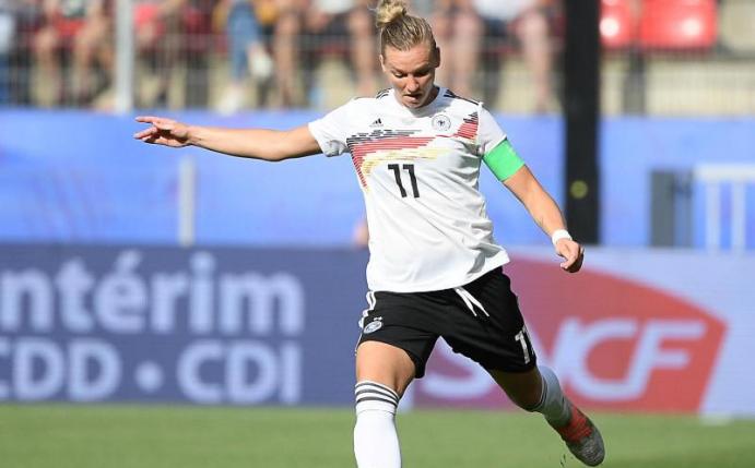 Fehlt Deutschlands Fußball-Frauen gegen England: Alexandra Popp. Foto: Sebastian Gollnow/dpa