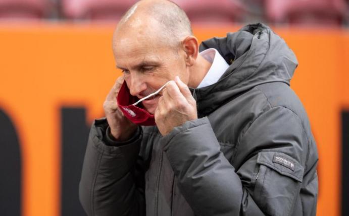 Kehrt rechtzeitig zum Bundesliga-Spitzenspiel zu seinem Team zurück: FCA-Coach Heiko Herrlich. Foto: Matthias Balk/dpa