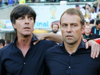 Hansi Flick (r.) wurde als Co-Trainer 2014 Weltmeister Hansi Flick (r.) wurde als Co-Trainer 2014 Weltmeister