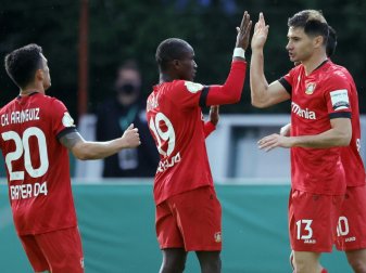 Lucas Alario trifft in der 30 Minute für die Werkself Lucas Alario trifft in der 30 Minute für die Werkself
