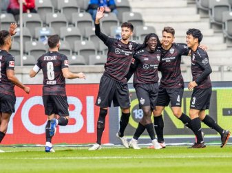 Aufsteiger VfB Stuttgart feierte einen Auswärtssieg bei Hertha BSC. Foto: Andreas Gora/dpa Aufsteiger VfB Stuttgart feierte einen Auswärtssieg bei Hertha BSC. Foto: Andreas Gora/dpa