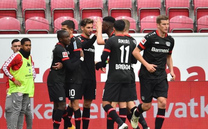 Bayer Leverkusen konnte sich knapp bei Mainz 05 durchsetzen. Foto: Torsten Silz/dpa