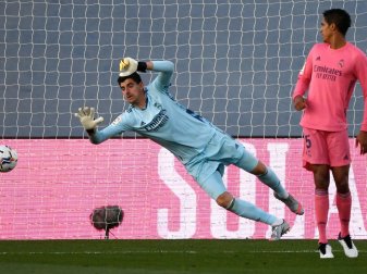 Real-Keeper Courtois kann die Niederlage nicht abwenden Real-Keeper Courtois kann die Niederlage nicht abwenden