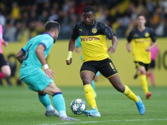 Drei Tore und Derbysieg für Youssoufa Moukoko Drei Tore und Derbysieg für Youssoufa Moukoko