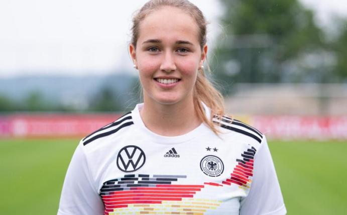 Nationalspielerin Sydney Lohmann erzielte zwei der drei Bayern-Tore gegen Turbine Potsdam. Foto: Sven Hoppe/dpa