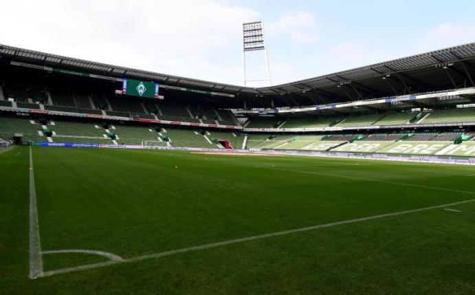 Die Tribünen im Bremer Weserstadion bleiben auch im Heimspiel gegen Hoffenheim leer. Foto: Carmen Jaspersen/dpa