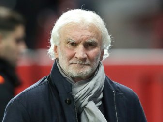 Rudi Völler fordert eine differenziertere Sichtweise Rudi Völler fordert eine differenziertere Sichtweise