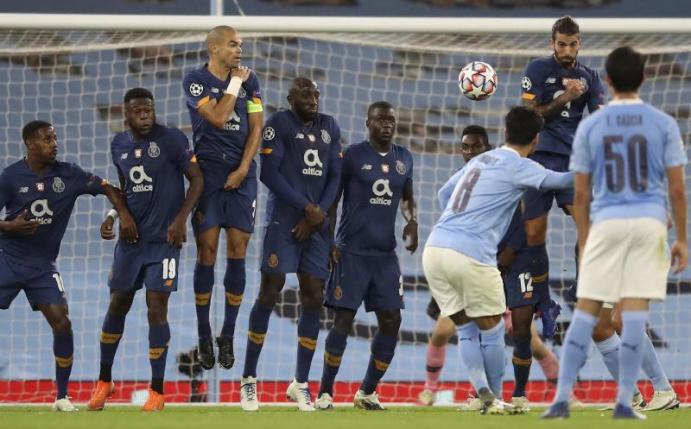 Manchester Citys Ilkay Gündogan traf per Freistoß. Foto: Martin Rickett/Pool PA/AP/dpa