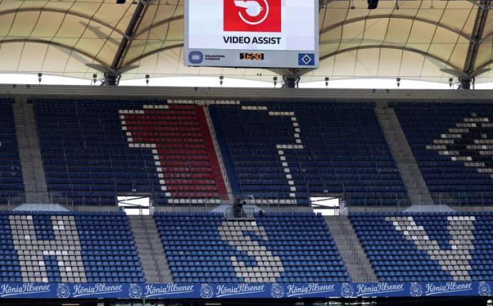 Der DFB will beim Videobeweis transparenter werden. Foto: Christian Charisius/dpa
