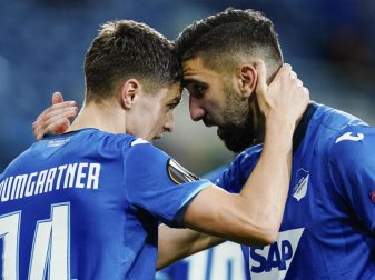 Schossen Hoffenheim zum Heimsieg gegen Belgrad: Christoph Baumgartner (l) und Munas Dabbur. Foto: Uwe Anspach/dpa Schossen Hoffenheim zum Heimsieg gegen Belgrad: Christoph Baumgartner (l) und Munas Dabbur. Foto: Uwe Anspach/dpa
