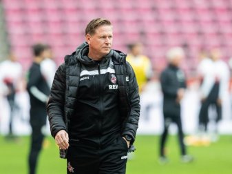 Ist mit dem 1. FC Köln beim VfB Stuttgart unter Druck: Trainer Markus Gisdol. Foto: Marcel Kusch/dpa Ist mit dem 1. FC Köln beim VfB Stuttgart unter Druck: Trainer Markus Gisdol. Foto: Marcel Kusch/dpa