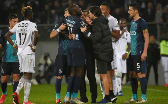 Rassismus-Eklat: Strafe für Vitoria Guimaraes