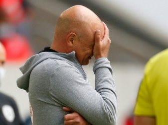 Uwe Rösler und Düsseldorf verlieren auch in Hannover Uwe Rösler und Düsseldorf verlieren auch in Hannover