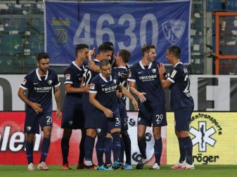 Der VfL Bochum bezwingt Erzgebirge Aue 2:0 Der VfL Bochum bezwingt Erzgebirge Aue 2:0