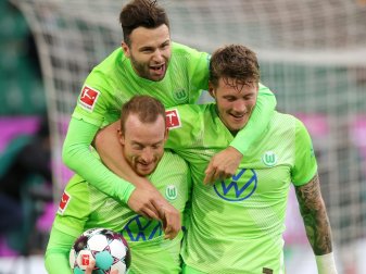Der VfL Wolfsburg bezwingt Arminia Bielefeld 2:1 Der VfL Wolfsburg bezwingt Arminia Bielefeld 2:1