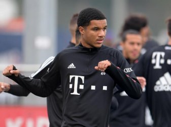 Ist für die Partie bei Lokomotive Moskau einsatzbereit: Bayerns Serge Gnabry. Foto: Tobias Hase/dpa