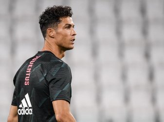Cristiano Ronaldo war nach einer Corona-Infektion zwei Wochen in Quarantäne. Foto: Marco Alpozzi/Lapresse via ZUMA Press/dpa Cristiano Ronaldo war nach einer Corona-Infektion zwei Wochen in Quarantäne. Foto: Marco Alpozzi/Lapresse via ZUMA Press/dpa