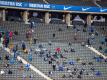 Hertha BSC wird möglicherweise mit weniger Zuschauern planen müssen. Foto: Andreas Gora/dpa