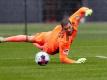 Sven Ulreich sorgt sich um den Profifußball. Foto: Georg Wendt/dpa