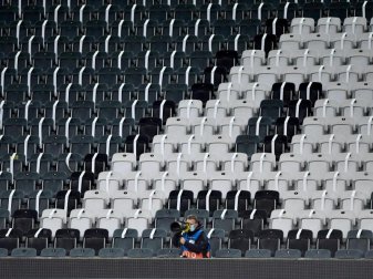 Geisterspiele werden im November wieder zum gewohnten Bild im deutschen Profi-Fußball. Foto: Marius Becker/dpa Geisterspiele werden im November wieder zum gewohnten Bild im deutschen Profi-Fußball. Foto: Marius Becker/dpa
