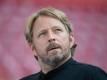 Stuttgarts Sportdirektor Sven Mislintat vor einem Spiel im Stadion. Foto: Marijan Murat/dpa