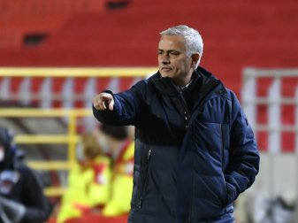 Mourinho unzufrieden mit ganzer Startelf nach Niederlage Mourinho unzufrieden mit ganzer Startelf nach Niederlage