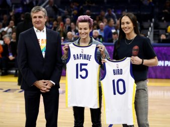 Bei Rapinoe und Bird läuten die Hochzeitsglocken Bei Rapinoe und Bird läuten die Hochzeitsglocken