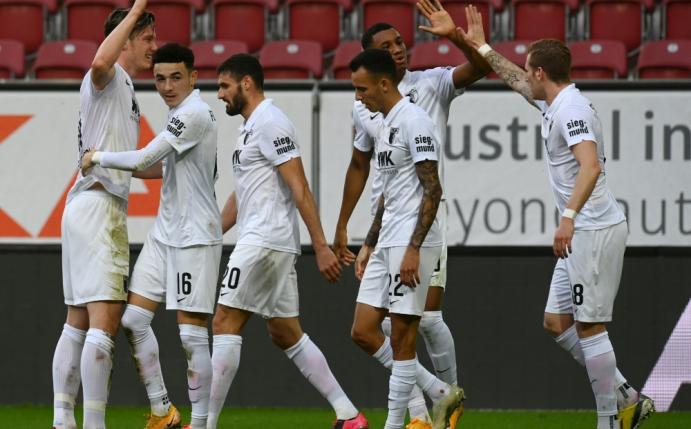 Augsburg siegt gegen Mainz 05