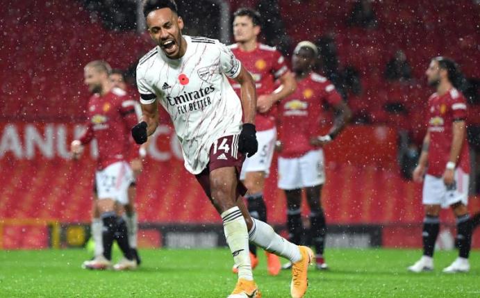 Arsenals Pierre-Emerick Aubameyang feiert sein Tor zum 0:1 bei Manchester United. Foto: Shaun Botterill/PA Wire/dpa