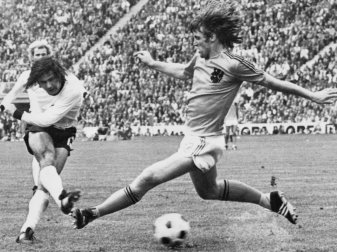 Gerd Müller schoss Deutschland 1974 zum zweiten WM-Titel Gerd Müller schoss Deutschland 1974 zum zweiten WM-Titel