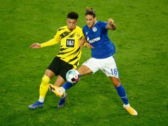 Wurde von seinem Trainer ermahnt: Goncalo Paciencia (r.) Wurde von seinem Trainer ermahnt: Goncalo Paciencia (r.)