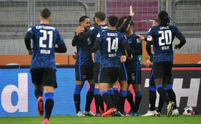 Hertha BSC Berlin bezwingt Augsburg 3:0