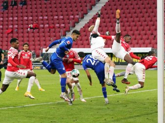Mainz 05 und Schalke 04 trennen sich 2:2 Mainz 05 und Schalke 04 trennen sich 2:2