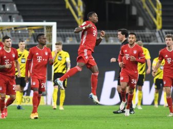 Bayerns David Alaba (M) feiert den Ausgleich zum 1:1. Foto: Bernd Thissen/dpa-Pool/dpa Bayerns David Alaba (M) feiert den Ausgleich zum 1:1. Foto: Bernd Thissen/dpa-Pool/dpa