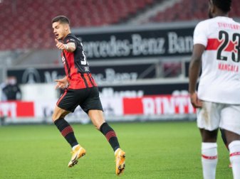 Hat die Eintracht mit seinem Anschlusstreffer im Spiel gehalten: André Silva freut sich üer sein Tor zum 2:1. Foto: Sebastian Gollnow/dpa Hat die Eintracht mit seinem Anschlusstreffer im Spiel gehalten: André Silva freut sich üer sein Tor zum 2:1. Foto: Sebastian Gollnow/dpa