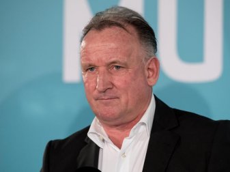Zufrieden mit seinem Leben: Der ehemalige Nationalspieler Andreas Brehme wird 60. Foto: picture alliance / dpa Zufrieden mit seinem Leben: Der ehemalige Nationalspieler Andreas Brehme wird 60. Foto: picture alliance / dpa