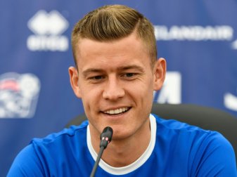 Alfred Finnbogason kann mit Island in Augsburg bleiben Alfred Finnbogason kann mit Island in Augsburg bleiben