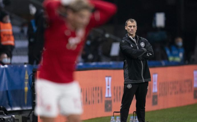 Ebbe Sand vertrat Chefcoach Hjulmand gegen Schweden