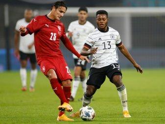 Baku (r.) gab gegen Tschechien sein Debüt Baku (r.) gab gegen Tschechien sein Debüt