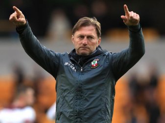 Southampton-Trainer Ralph Hasenhüttl sieht den Erfolg seines Teams auch durch die Corona-Krise begünstigt. Foto: Mike Egerton/PA Wire/dpa Southampton-Trainer Ralph Hasenhüttl sieht den Erfolg seines Teams auch durch die Corona-Krise begünstigt. Foto: Mike Egerton/PA Wire/dpa
